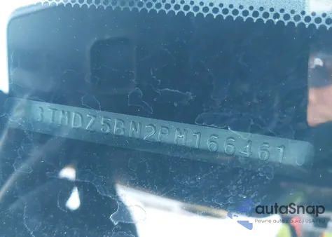 2023 Toyota Tacoma Trd Off Road z USA, uszkodzony, nr VIN 3TMDZ5BN2PM166461